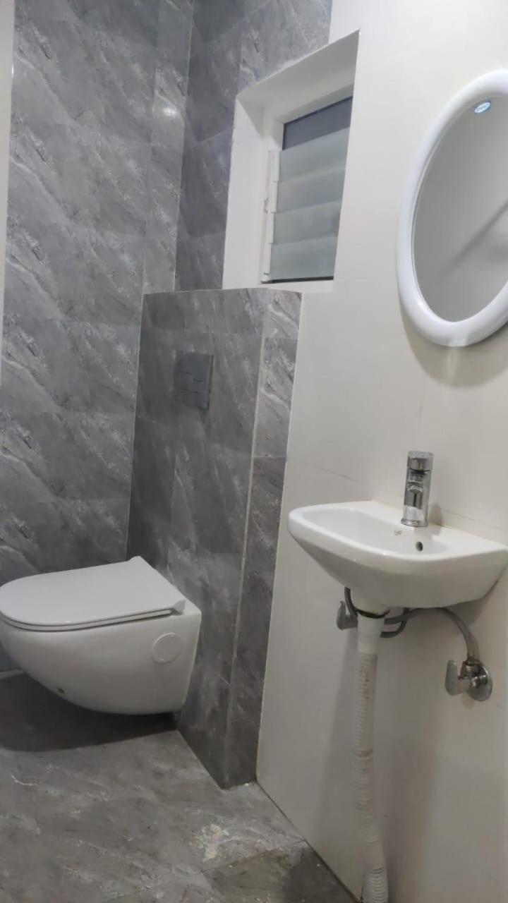 Royal Inn Guwahati Dış mekan fotoğraf