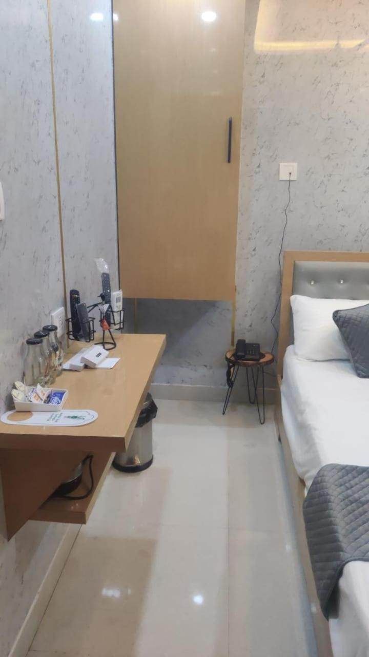 Royal Inn Guwahati Dış mekan fotoğraf